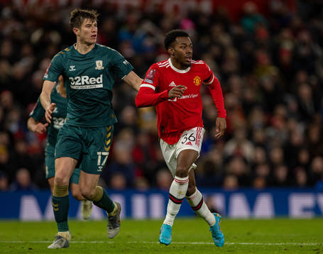 Manchester Uniteds Anthony Elanga och Middlesbrough's Paddy