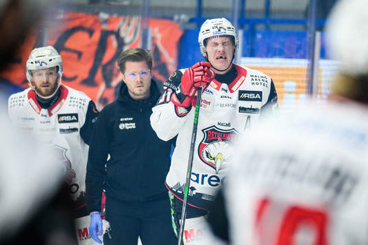 Malmö Redhawks Emil Sylvegård har ont