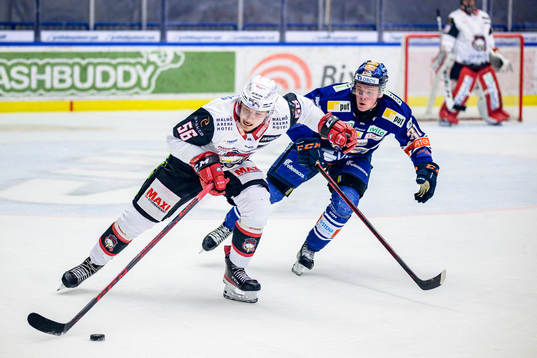 Malmö Redhawks Anton Olsson och Växjös Olle Lycksell