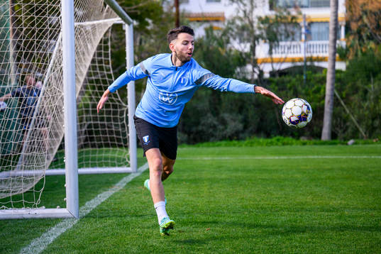 Erdal Rakip agerar målvakt