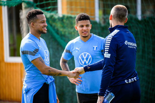 Sarpsborg 08 Guillermo Molins i samtal med Romain Gall och