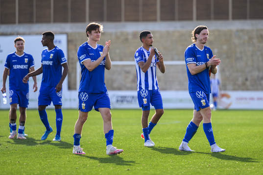 IFK Göteborgs spelare tackar publiken
