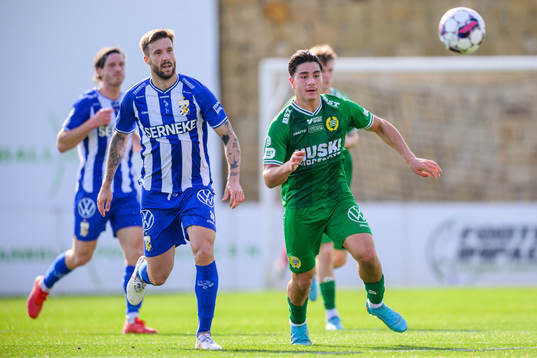 IFK Göteborgs Mattias Bjärsmyr och Hammarbys Jusef Erabi