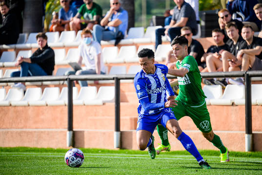 IFK Göteborgs Tobias Sana och Hammarbys Alper Demirol