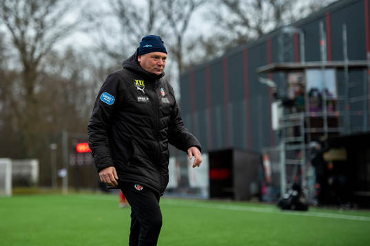 Helsingborgs tränare Jörgen Lennartsson deppar