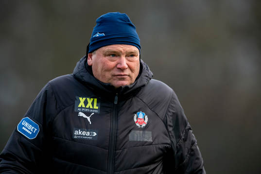 Helsingborgs tränare Jörgen Lennartsson deppar