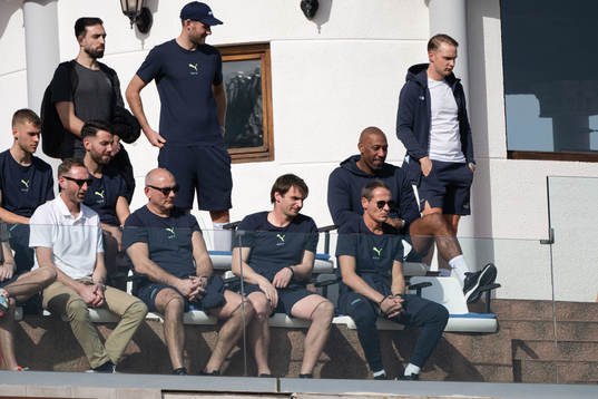 Malmö FFs tränare Milos Milojevic på läktarplats