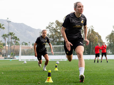 Lotta Ökvist och Elin Rubensson