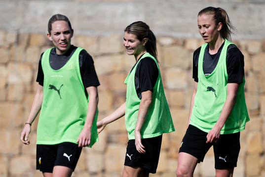 Elin Rubensson , Andrine Hegerberg och Julia Karlernäs