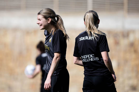 Andrine Hegerberg och Elin Rubensson