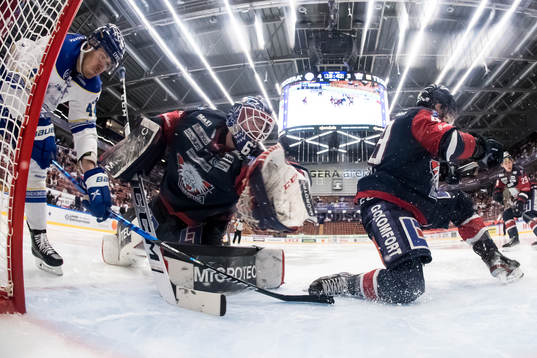 Leksands Carter Ashton och Linköpings målvakt Marcus