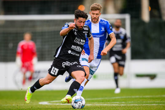 Moustafa Zeidan of Sirius and Mikkel Maigaard of Sarpsborg
