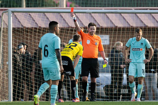 Tobias Carlsson of Häcken receives a red card