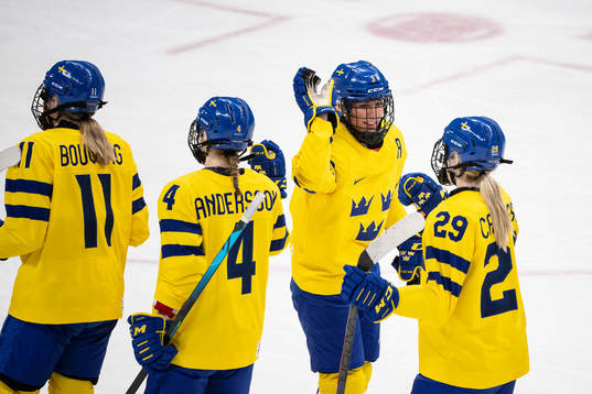 Anna Kjellbin and Olivia Carlsson of Sweden celebrate