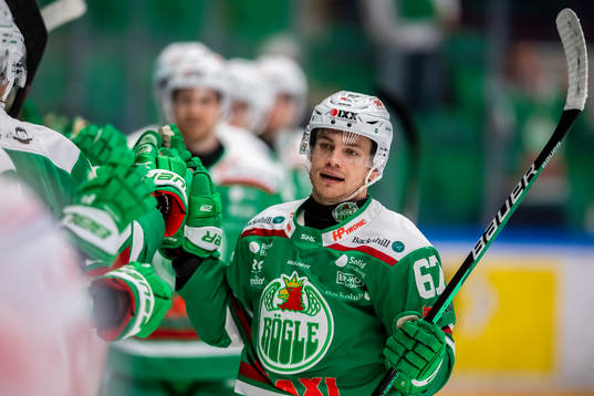 Rögles Leon Bristedt jublar
