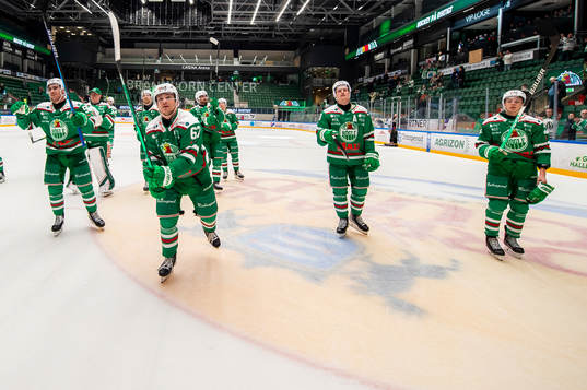 Rögles Ryan McKiernan, Leon Bristedt, Anton Bengtsson och