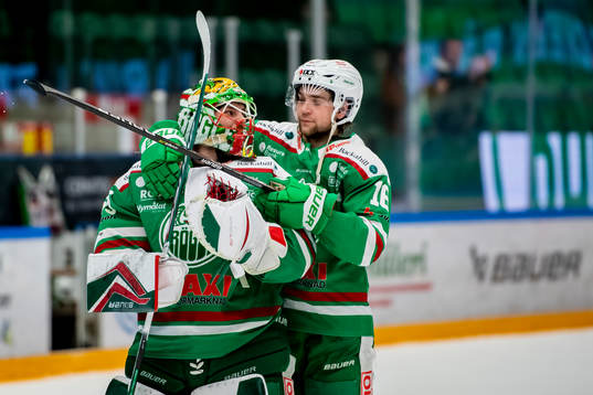 Rögles målvakt Christoffer Rifalk och Lucas