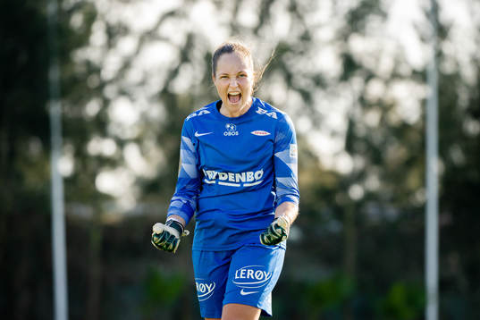 Goalkeeper Aurora Mikalsen of Brann celebrates