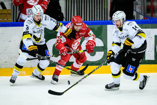 Västerås Ludvig Östman och Jesper Johansson mot