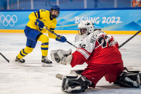 Josefin Bouveng of Sweden and goaltender Cassandra