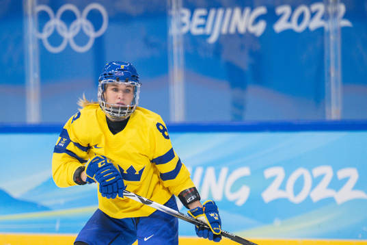 Ebba Berglund of Sweden in the women's ice hockey game