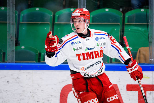 Timrås Jens Lööke jublar