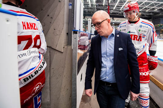 Timrås tränare Fredrik Andersson deppar