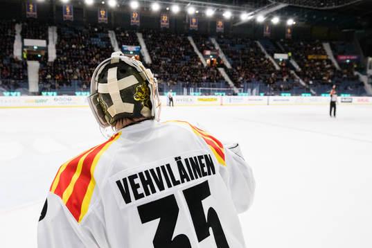 Brynäs målvakt Veini Vehviläinen