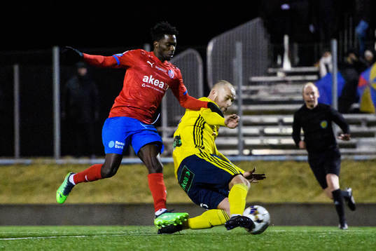 Helsingborgs Benjamin Acquah och Ängelholms Christian