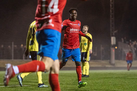 Helsingborgs Benjamin Acquah jublar
