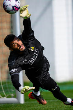 Målvakt Jonathan Ursin Rasheed