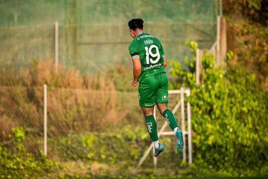 Jusef Erabi of Hammarby celebrates the 5-0 goal