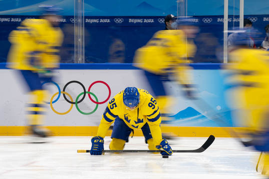 Jacob de la Rose of Sweden at warm up