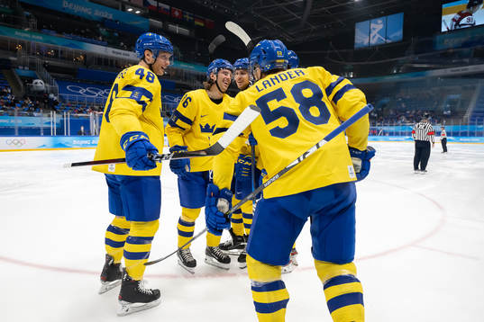 Carl Klingberg, Mathias Bromé and Anton Lander celebrate