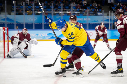 Carl Klingberg of Sweden against Kristaps Zile and Roberts