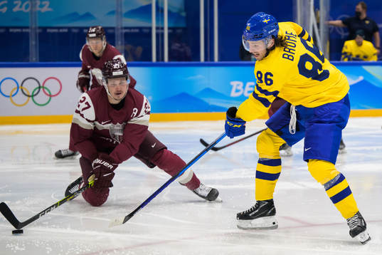 Oskars Cibulskis of Latvia and Mathias Bromé of Sweden in