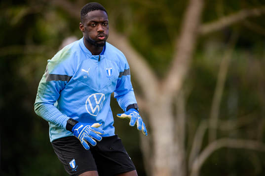Målvakt Ismael Diawara