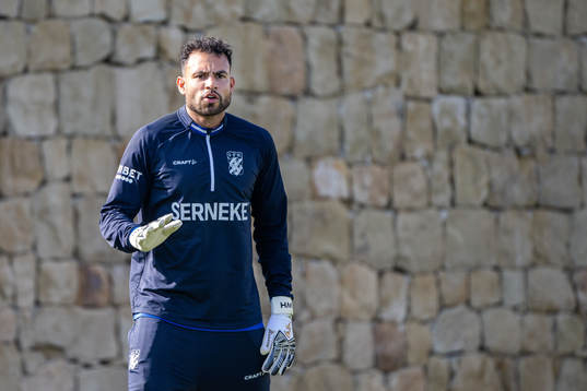 Goalkeeper Warner Hahn of IFK Göteborg