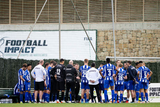 Players of IFK Göteborg gathered