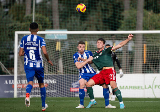 Calle Johansson of IFK Göteborg and Rifat Zhemaletdinov of