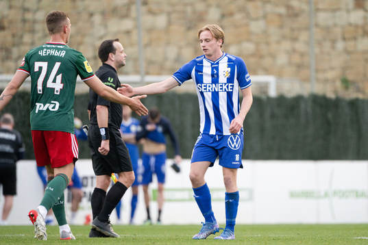 Artur Chyornyi of Lokomotiv Moscow and Hannes Lennartsson