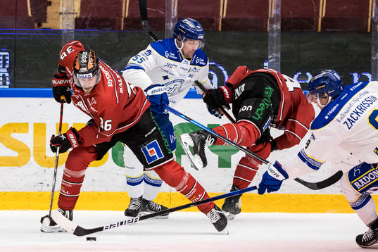Emil Larsson och Leksands Jonas Ahnelöv