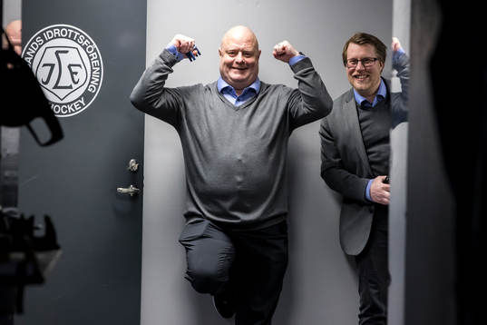 Leksands lagledare Christer Siik och Leksands Richard Brasar