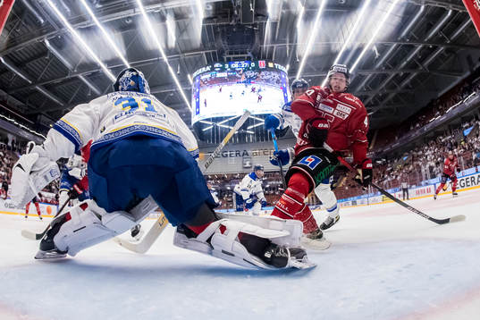 Leksands målvakt Kasimir Kaskisuo och Örebros Elias