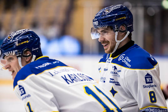 Leksands Matt Caito innan ishockeymatchen i SHL mellan