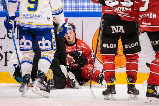Örebros Joel Mustonen har ont