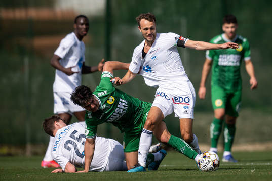 Magnus Wolf Eikrem of Molde and Jusef Erabi of Hammarby