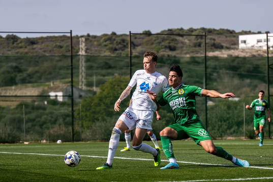 Silvert Mannsverk of Molde and Jusef Erabi of Hammarby