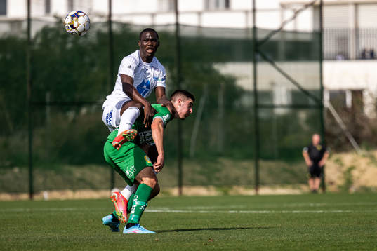 David Fofana of Molde and Mayckel Lahdo of Hammarby