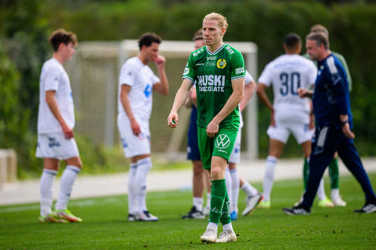 Gustav Ludwigson of Hammarby looks dejected